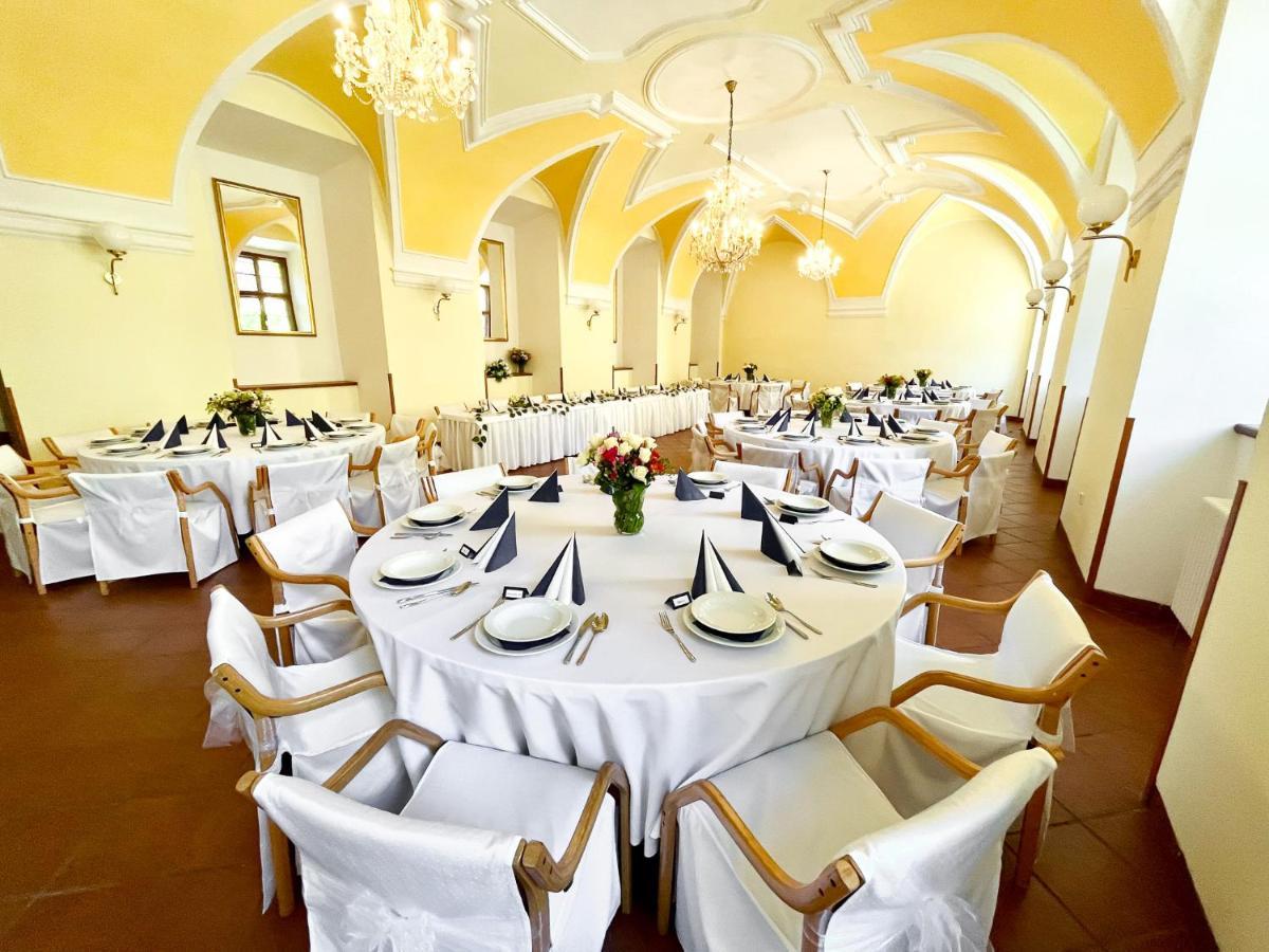 Nové Adalbertinum Hradec Kralove Exterior foto